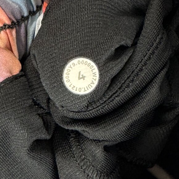 Lululemon Hotty Hot Short II Womens Running Shorts Chroma Fusion Multi/Black 4 - Picture 7 of 9